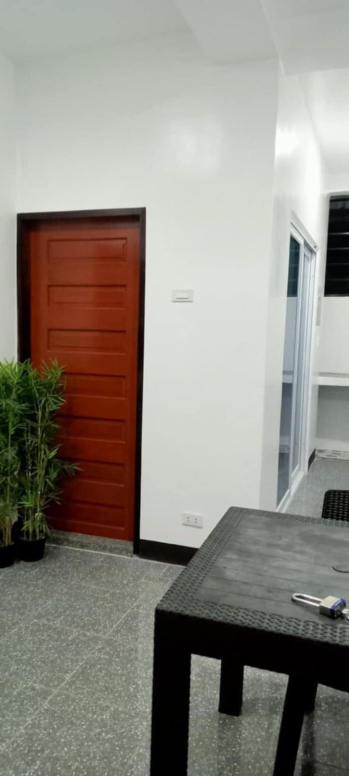 Mj'S Guesthouse Tubod Exteriör bild